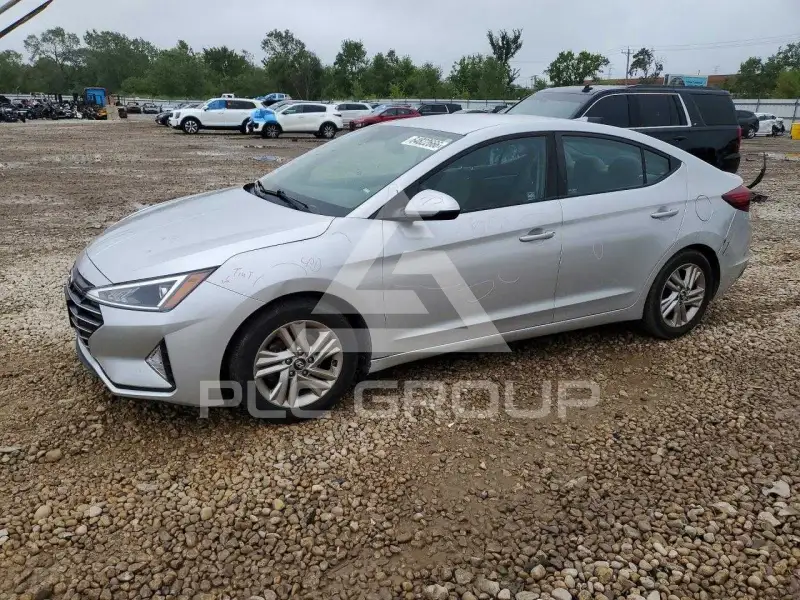 2019 Hyundai Elantra photo