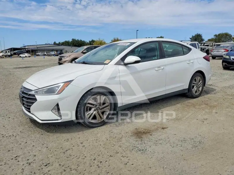 2019 Hyundai Elantra photo