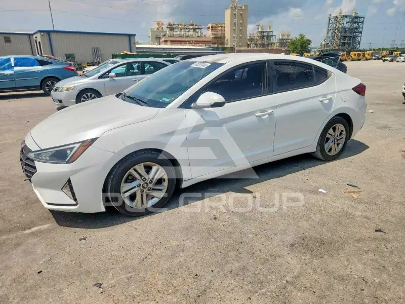 2019 Hyundai Elantra фото