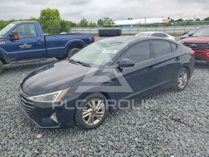 2019 Hyundai Elantra photo