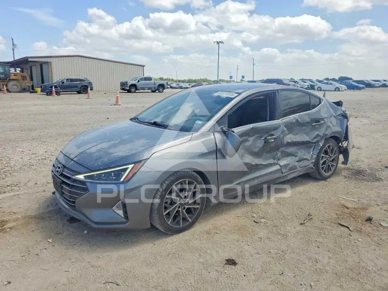 2019 Hyundai Elantra photo