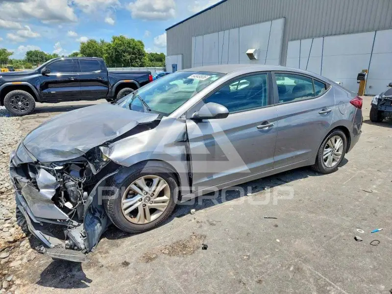 2019 Hyundai Elantra фото
