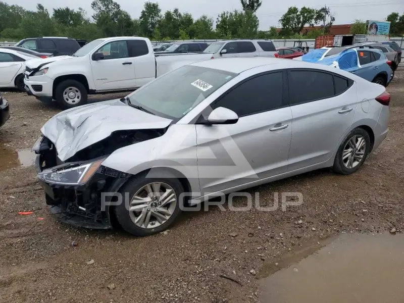 2019 Hyundai Elantra фото