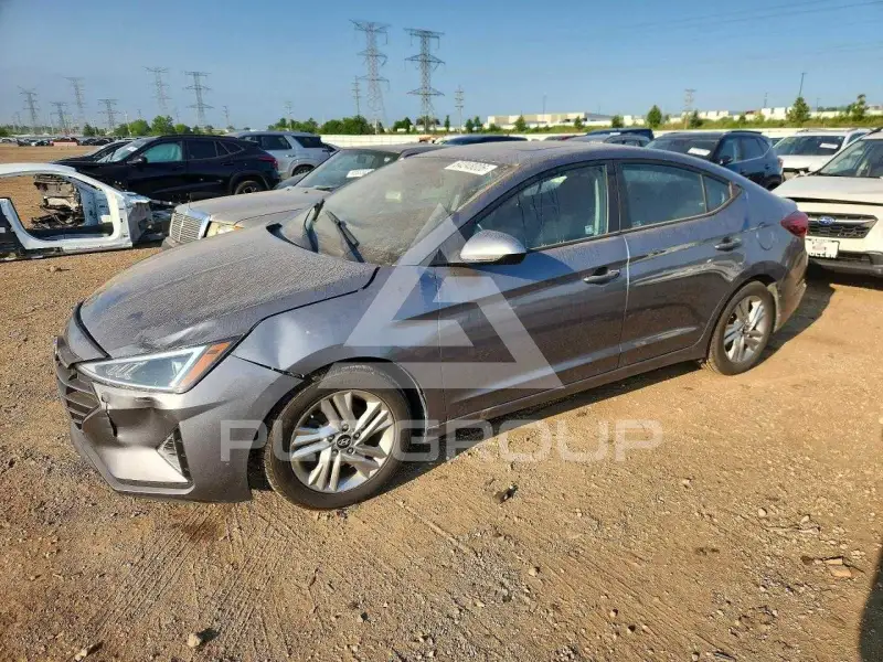 2019 Hyundai Elantra фото