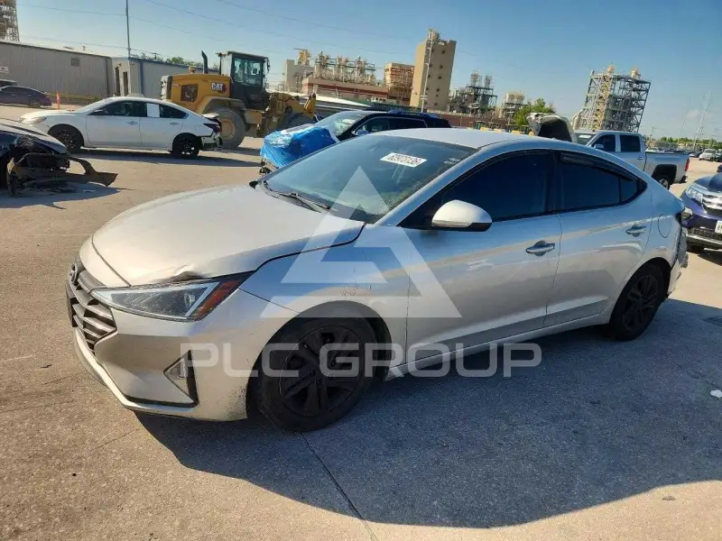2019 Hyundai Elantra фото