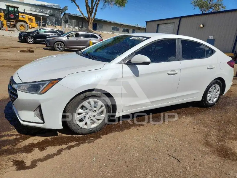 2019 Hyundai Elantra photo