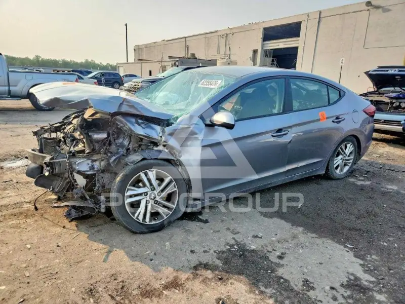 2019 Hyundai Elantra фото