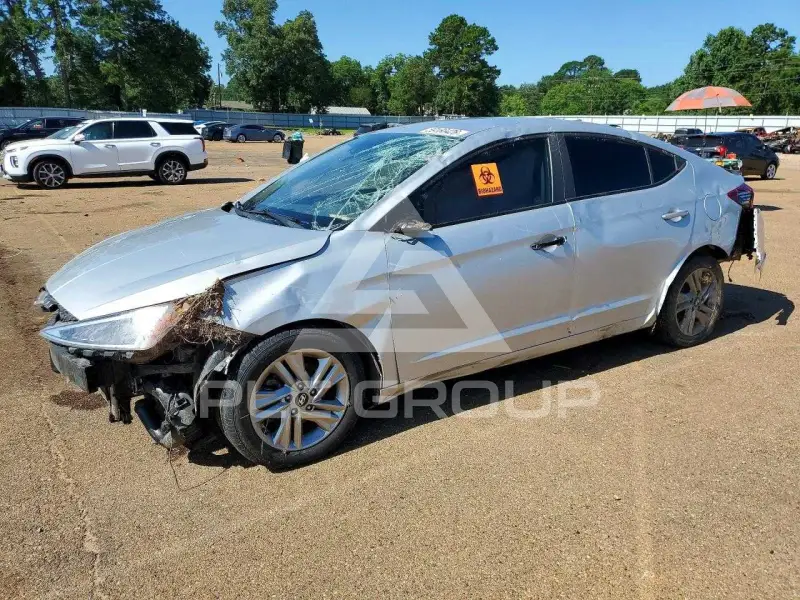 2019 Hyundai Elantra photo