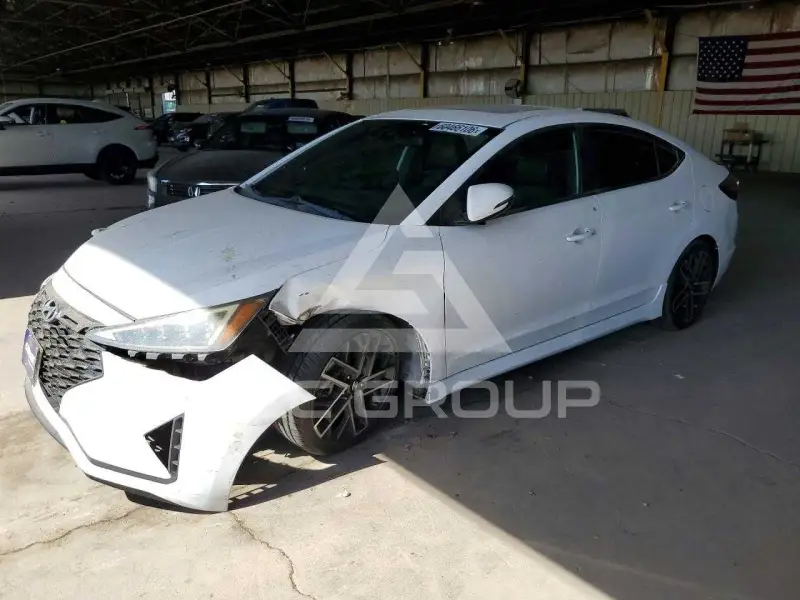 2019 Hyundai Elantra photo