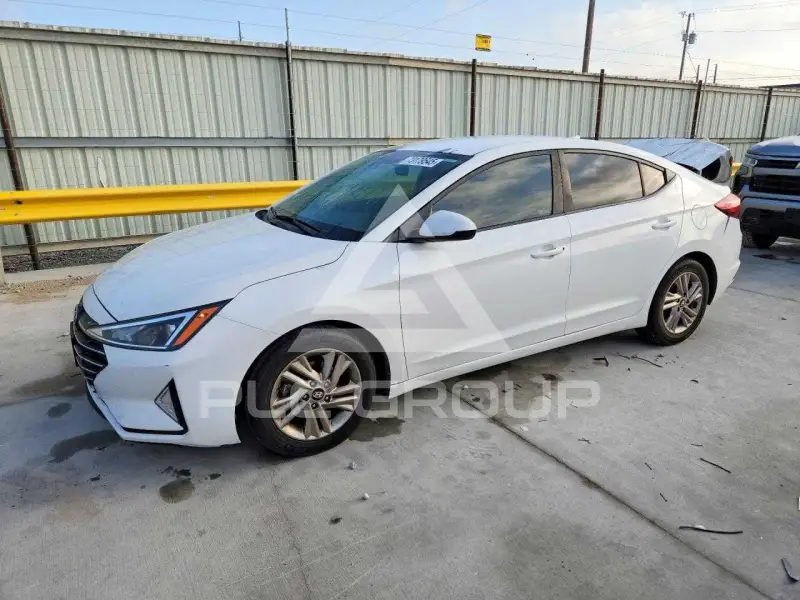 2019 Hyundai Elantra photo