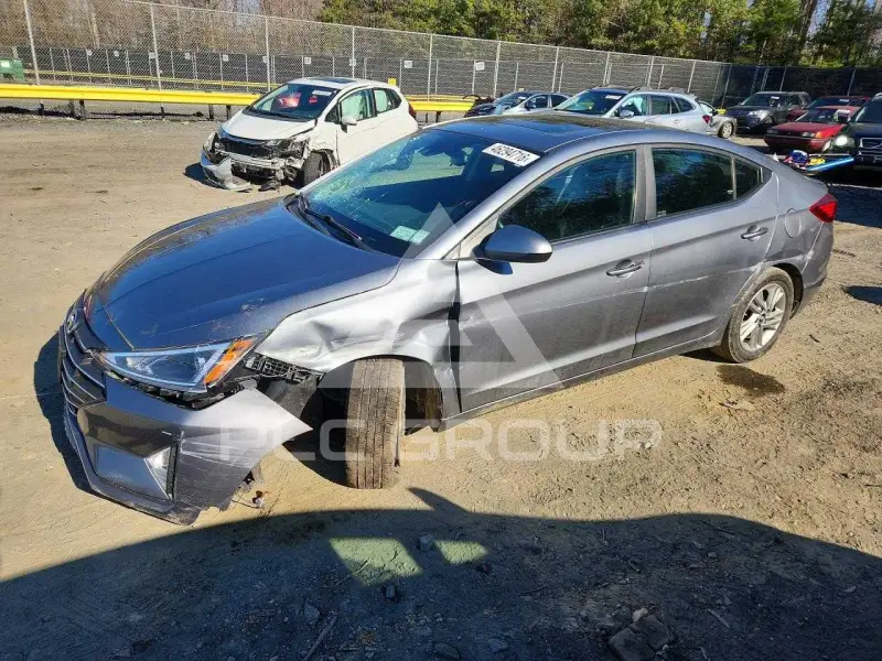 2019 Hyundai Elantra фото