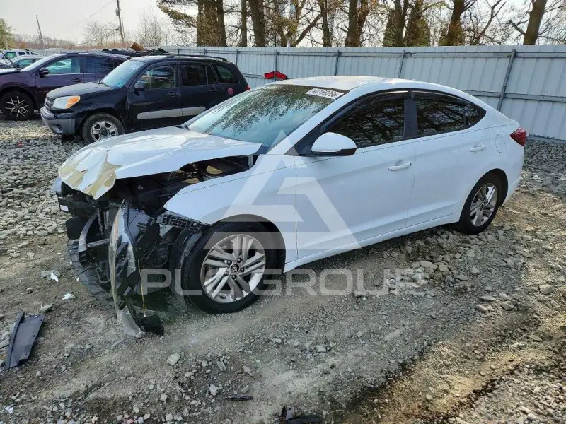 2019 Hyundai Elantra photo