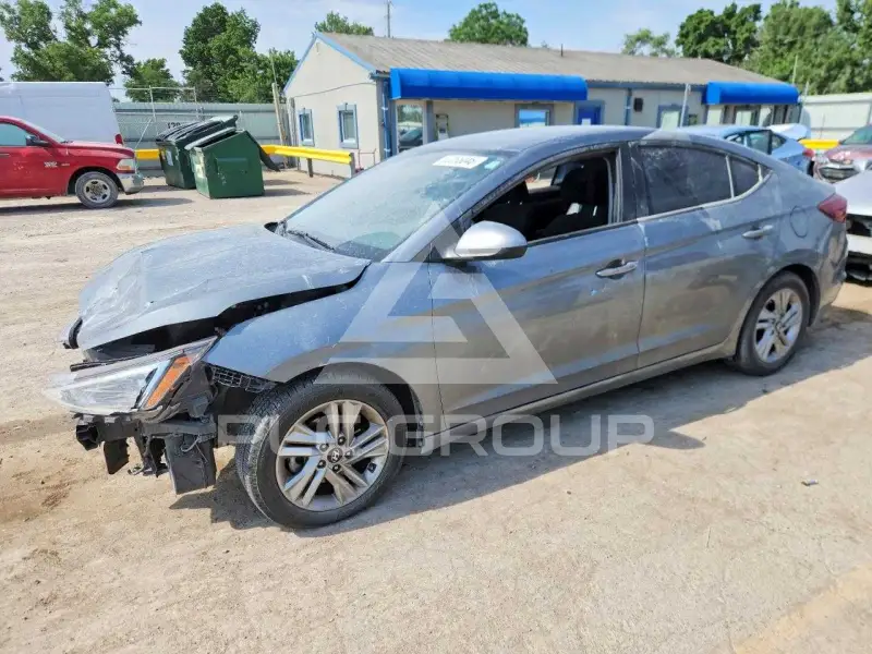 2019 Hyundai Elantra фото