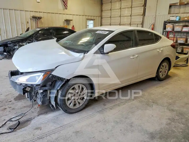 2019 Hyundai Elantra фото