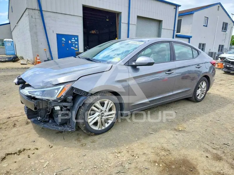 2019 Hyundai Elantra фото