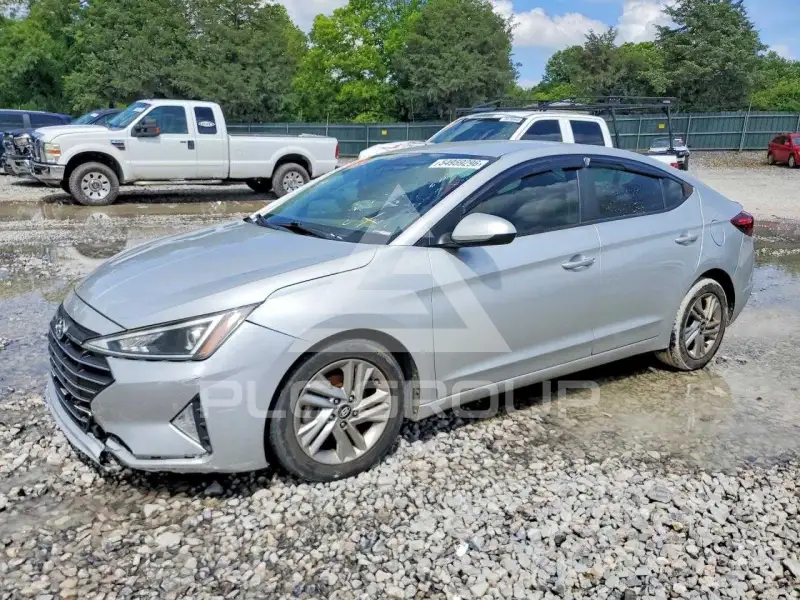 2019 Hyundai Elantra фото