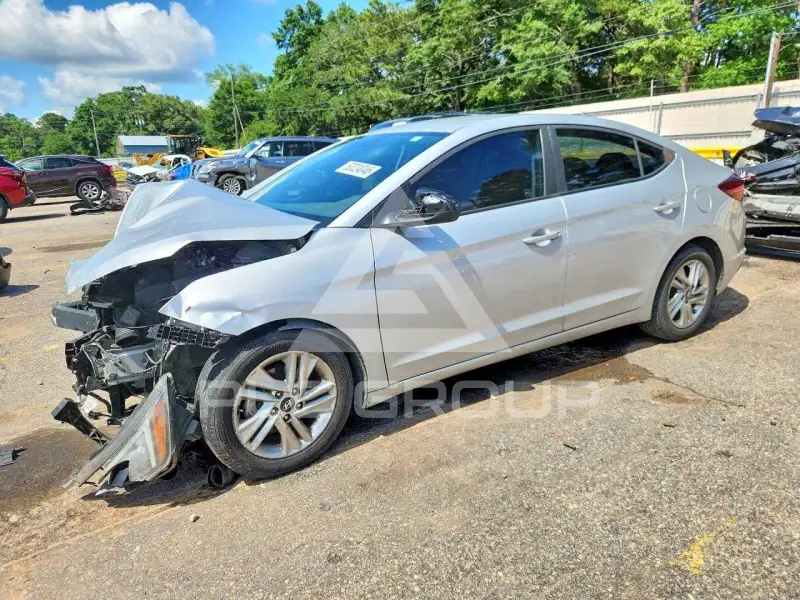 2019 Hyundai Elantra фото