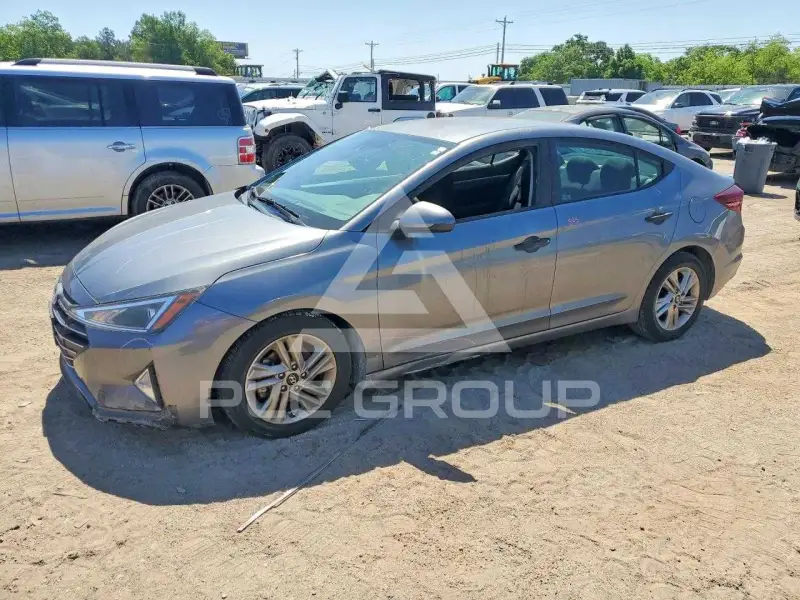 2019 Hyundai Elantra фото