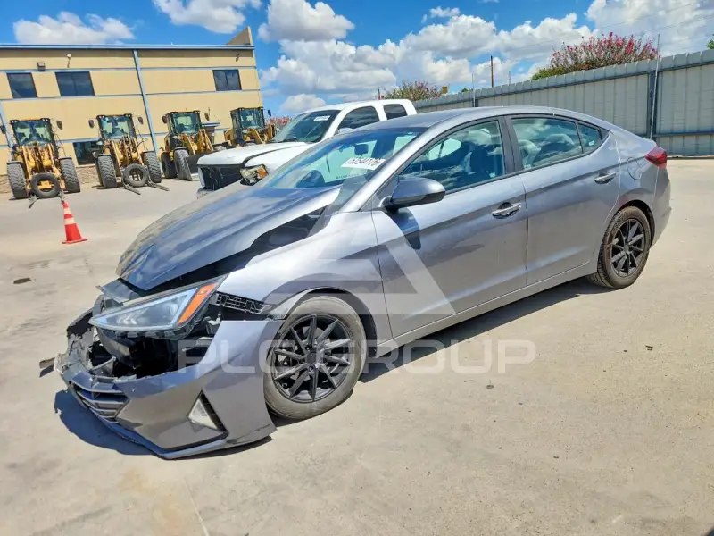 2019 Hyundai Elantra фото