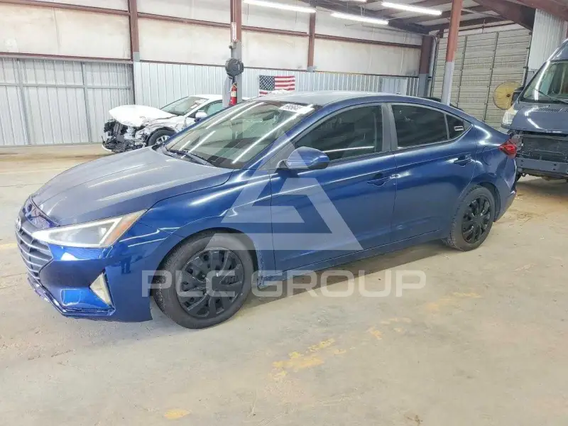 2019 Hyundai Elantra photo