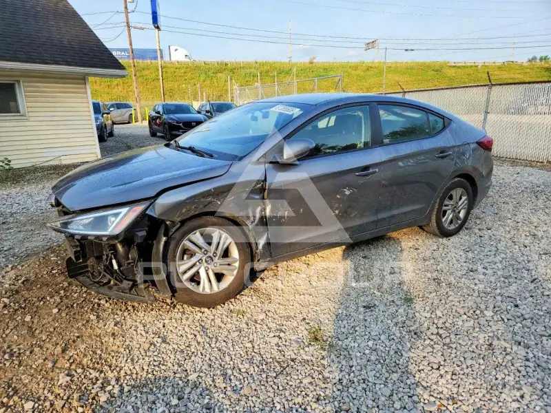 2019 Hyundai Elantra фото