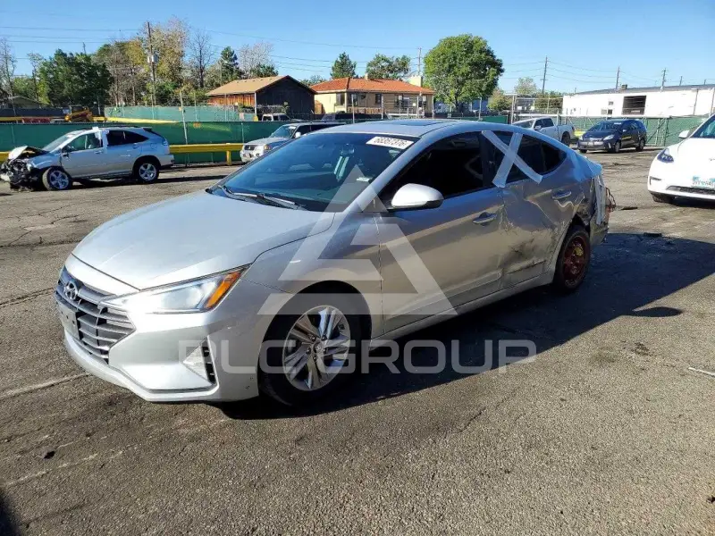 2019 Hyundai Elantra photo