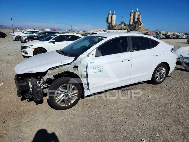2019 Hyundai Elantra photo