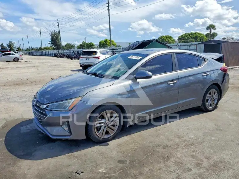 2019 Hyundai Elantra фото