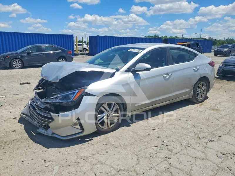 2019 Hyundai Elantra фото