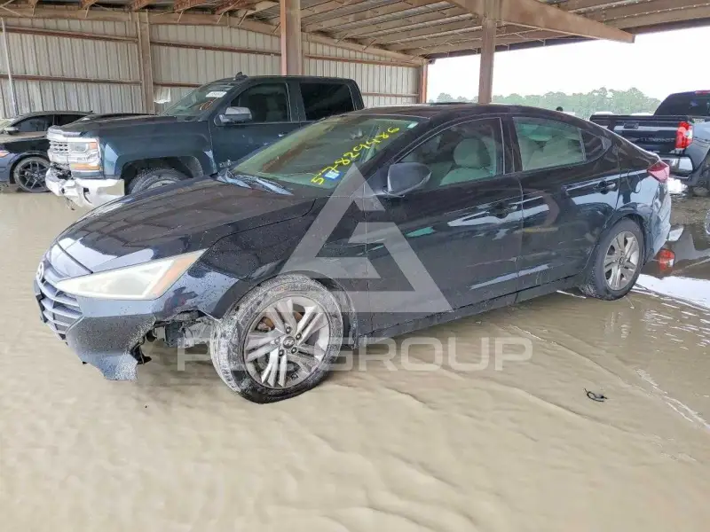 2019 Hyundai Elantra фото