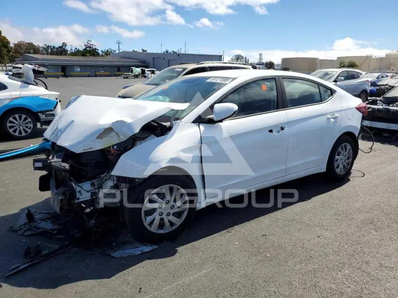 2019 Hyundai Elantra photo
