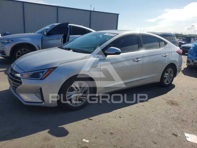 2019 Hyundai Elantra photo