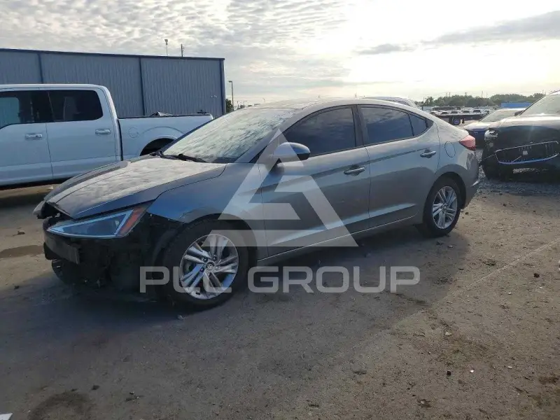 2019 Hyundai Elantra photo