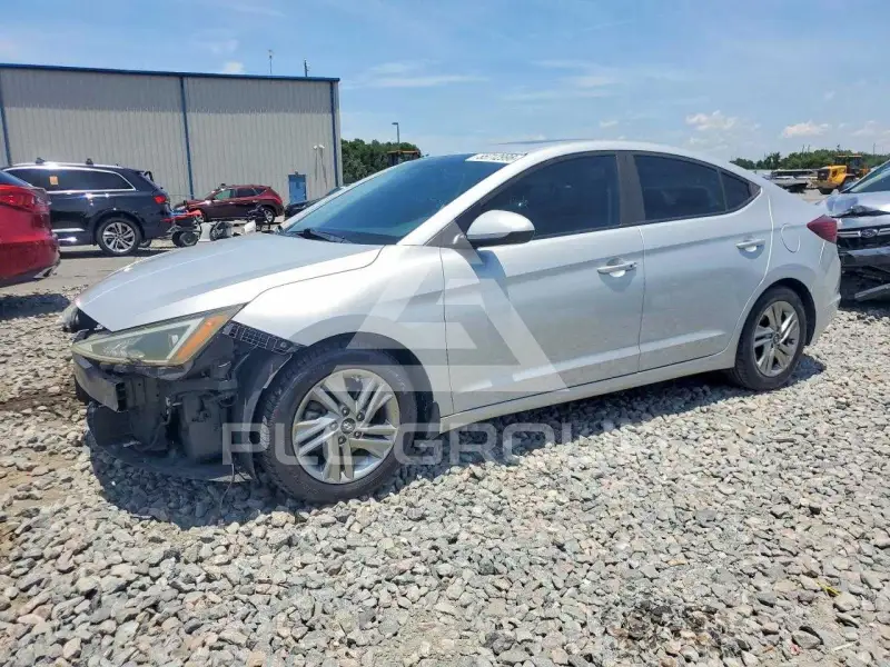 2019 Hyundai Elantra фото