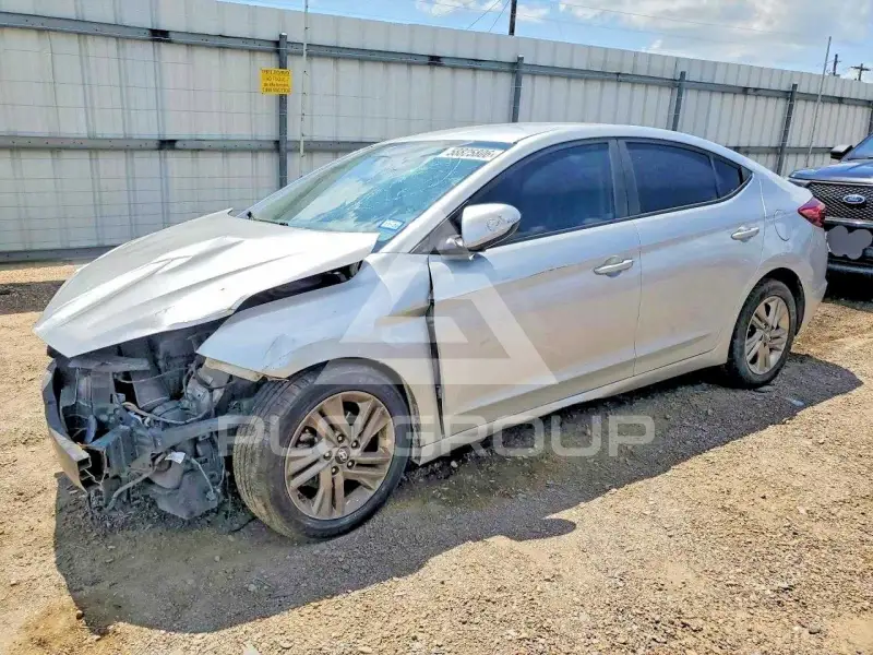 2019 Hyundai Elantra photo