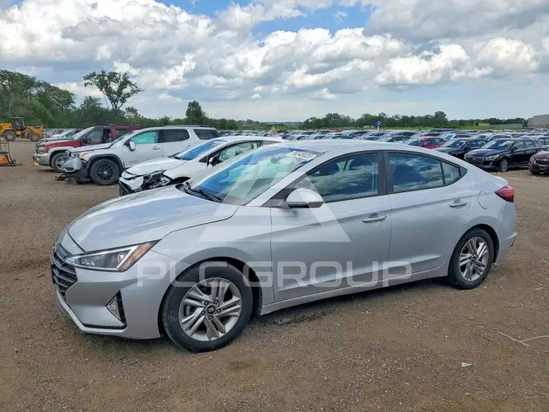 2019 Hyundai Elantra photo