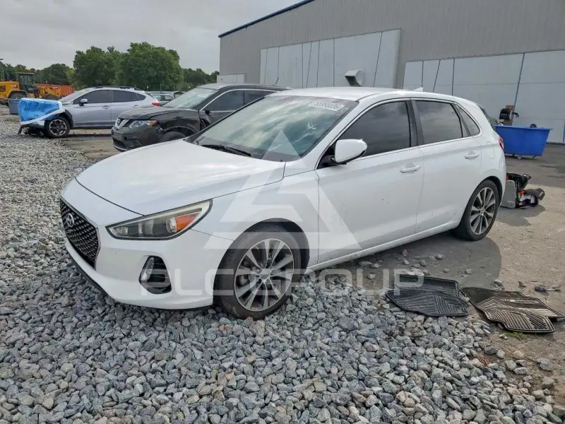 2019 Hyundai Elantra photo