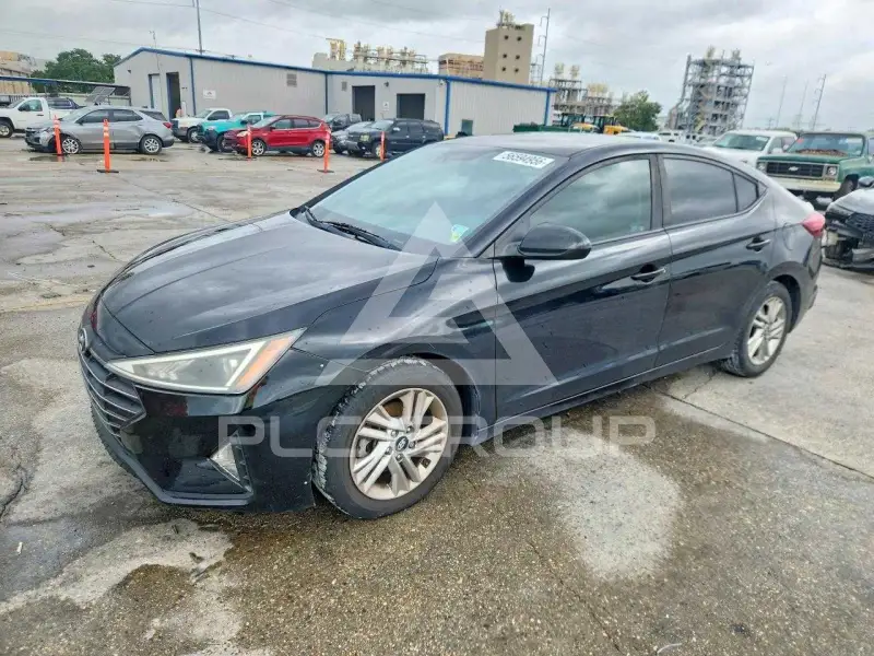 2019 Hyundai Elantra photo