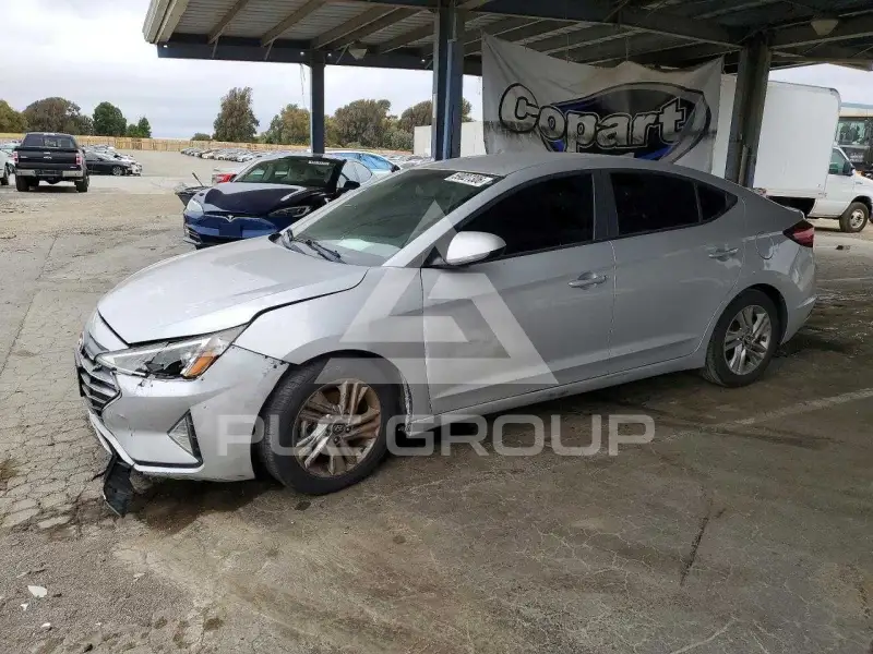 2019 Hyundai Elantra фото