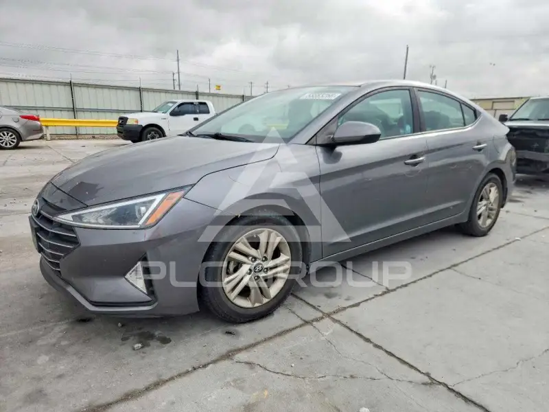 2019 Hyundai Elantra photo
