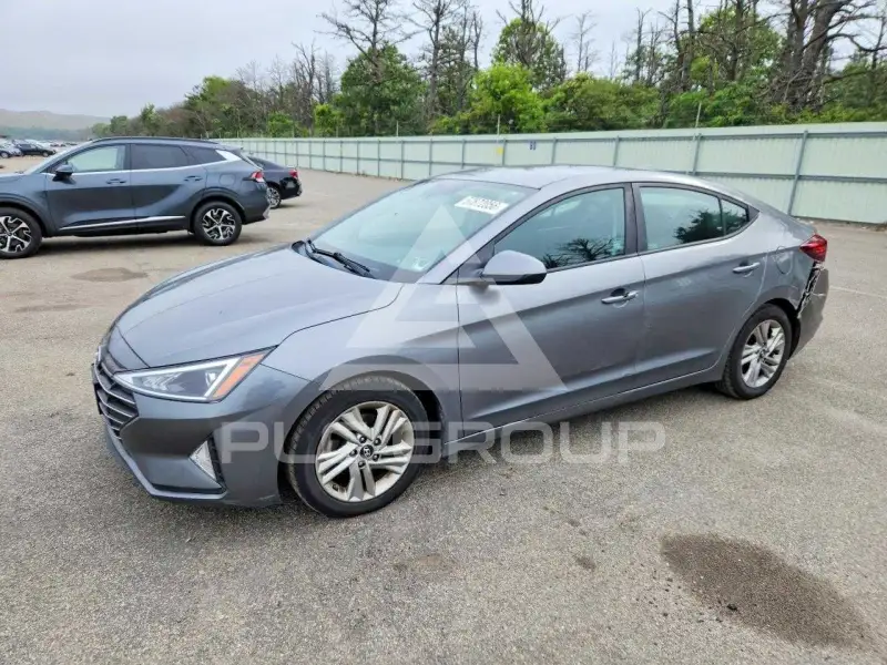 2019 Hyundai Elantra photo