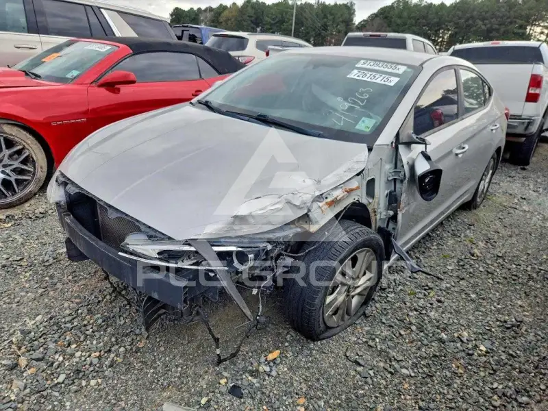 2019 Hyundai Elantra фото