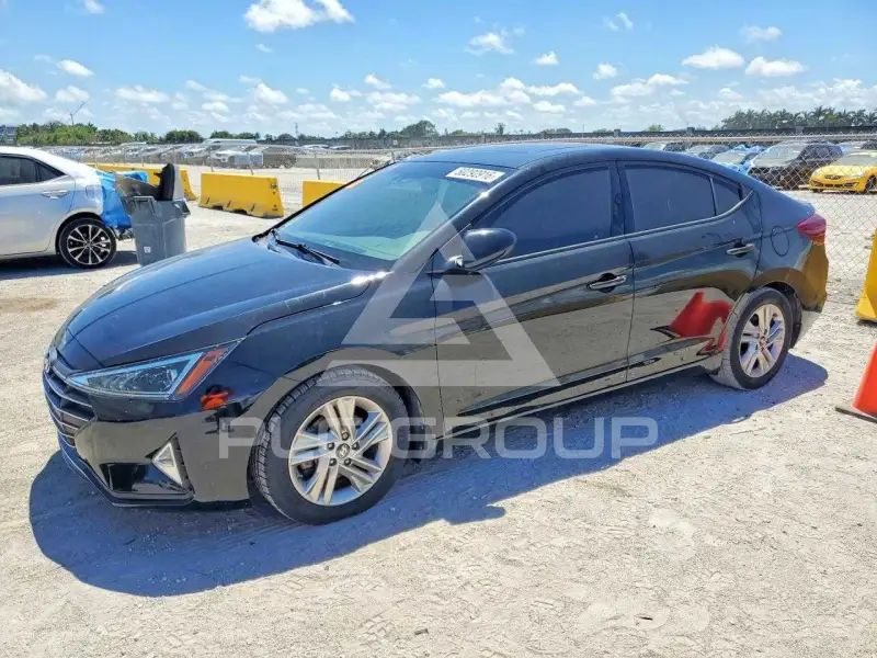 2019 Hyundai Elantra photo