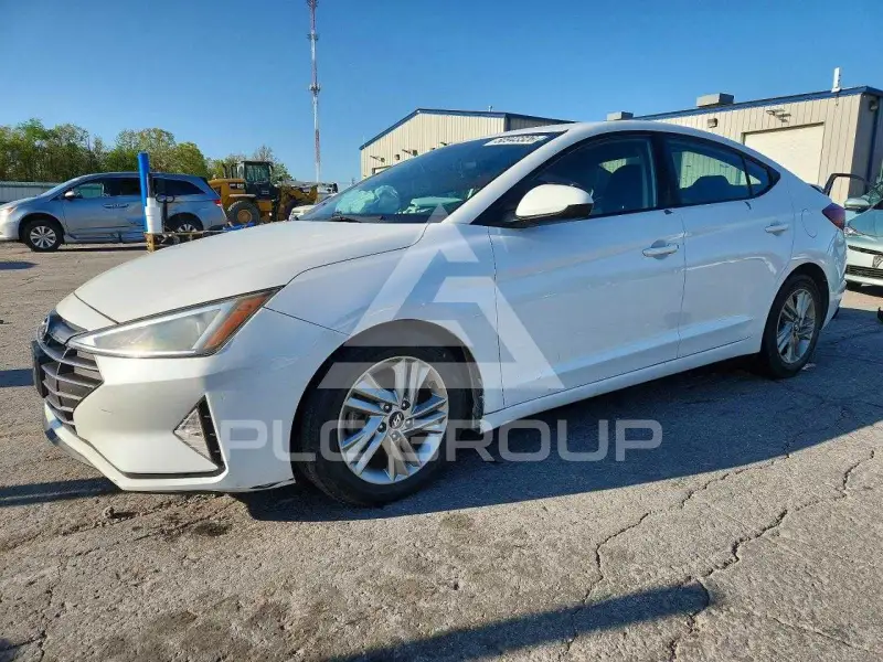 2019 Hyundai Elantra photo