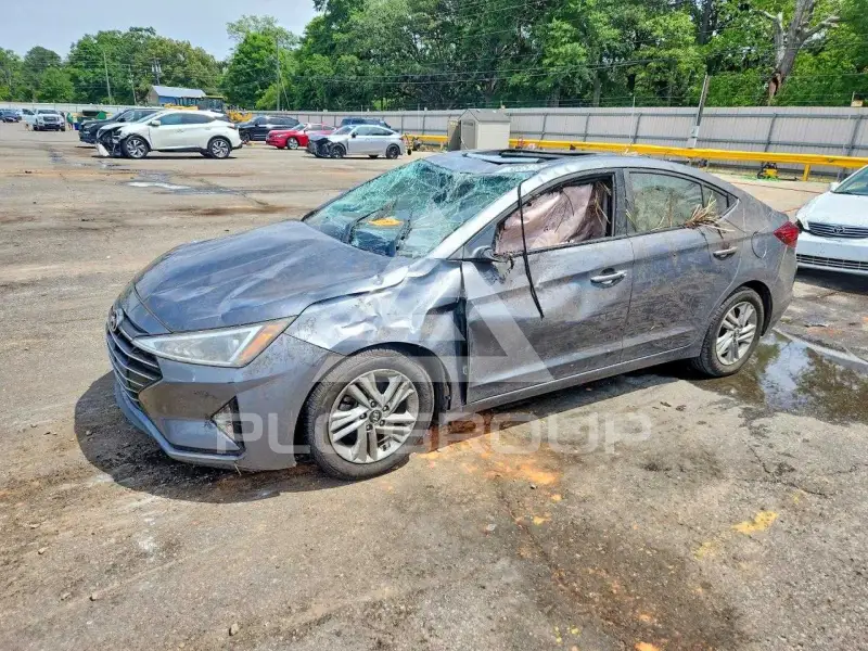 2019 Hyundai Elantra фото