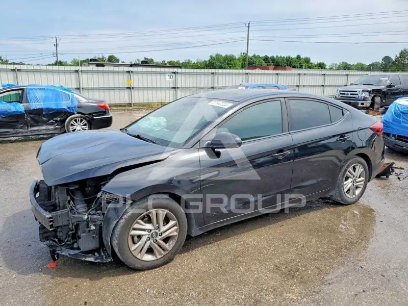 2019 Hyundai Elantra photo
