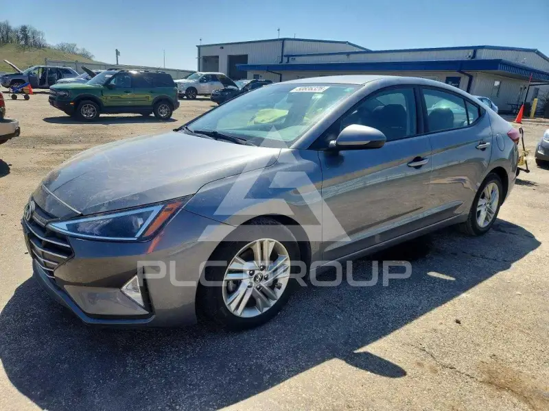 2019 Hyundai Elantra photo
