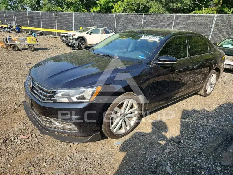 2019 Volkswagen Passat photo