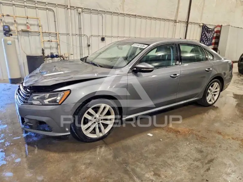 2019 Volkswagen Passat photo