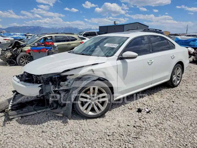 2019 Volkswagen Passat фото